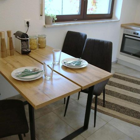 Studio-Apartment Mit Garten, Parkplatz & Kueche Offenburg Exterior photo